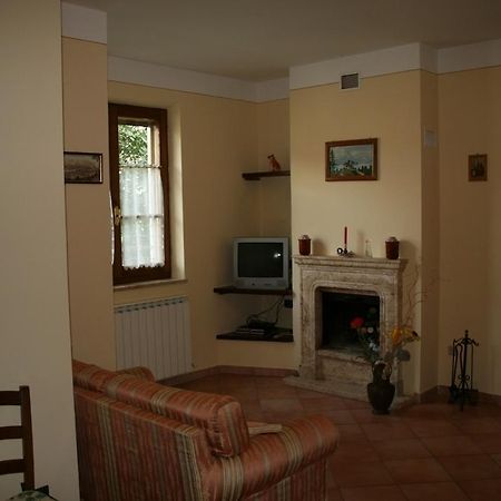 Casa Vacanze San Francesco バーニ・サン・フィリッポ 部屋 写真